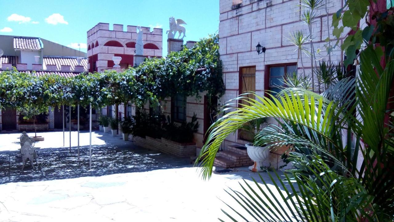 Pousada Al Castello Di Giulietta E Romeo Pirenópolis Kültér fotó